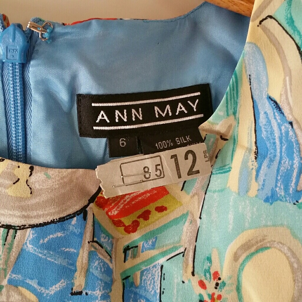 VtG StuNniNg SilK DreSs By AnN MaY - Picture 4 of 10